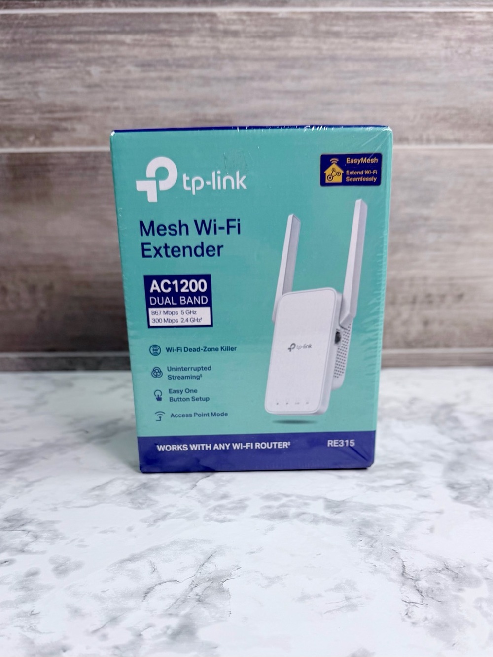 TP-Link Mesh Wi‑Fi Extender AC1200 in White and Teal Box